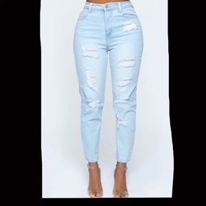 Fashion Nova mom jeans